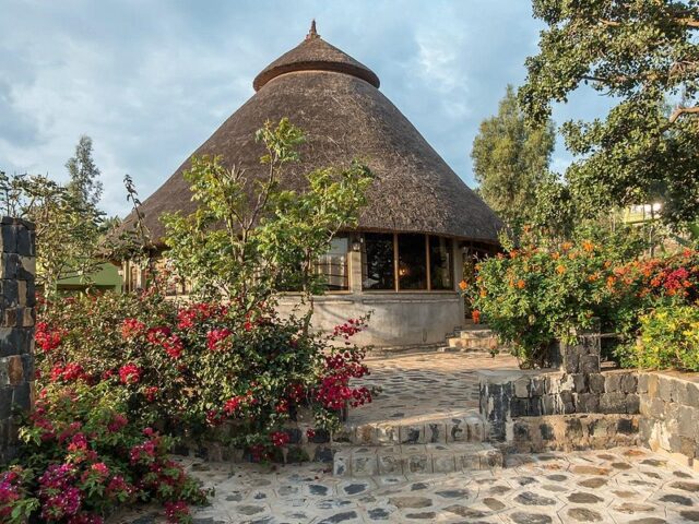 https://untoldethiopiatours.com/wp-content/uploads/2018/09/kanta-lodge-640x480.jpg