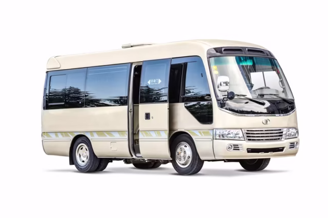145HP-Isuzu-6-Meter-Toyota-Coaster-Copy-Deluxe-Mini-Bus (1)